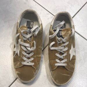 Golden‎ Goose velvet superstars
